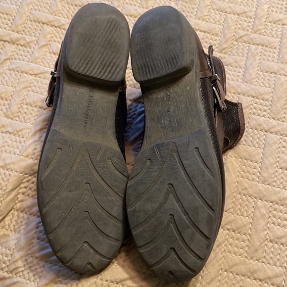 Slip on booties - Picture 3 of 6